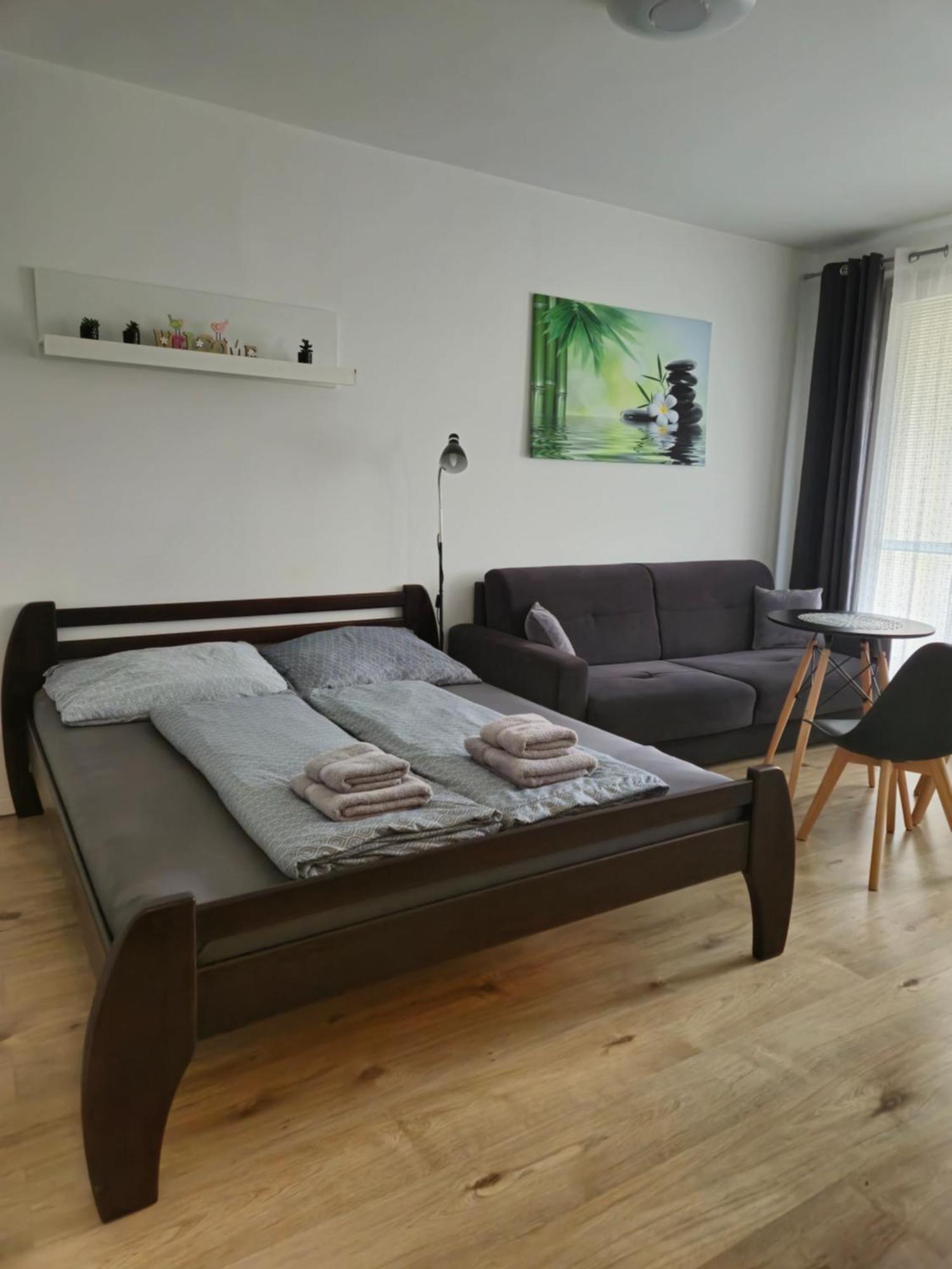 Apartment Klimka With Balcony, Free Wifi And Free Parking Bratislava Luaran gambar
