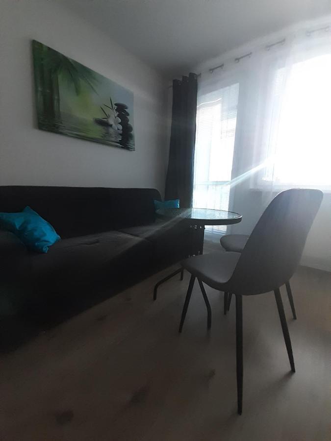 Apartment Klimka With Balcony, Free Wifi And Free Parking Bratislava Luaran gambar